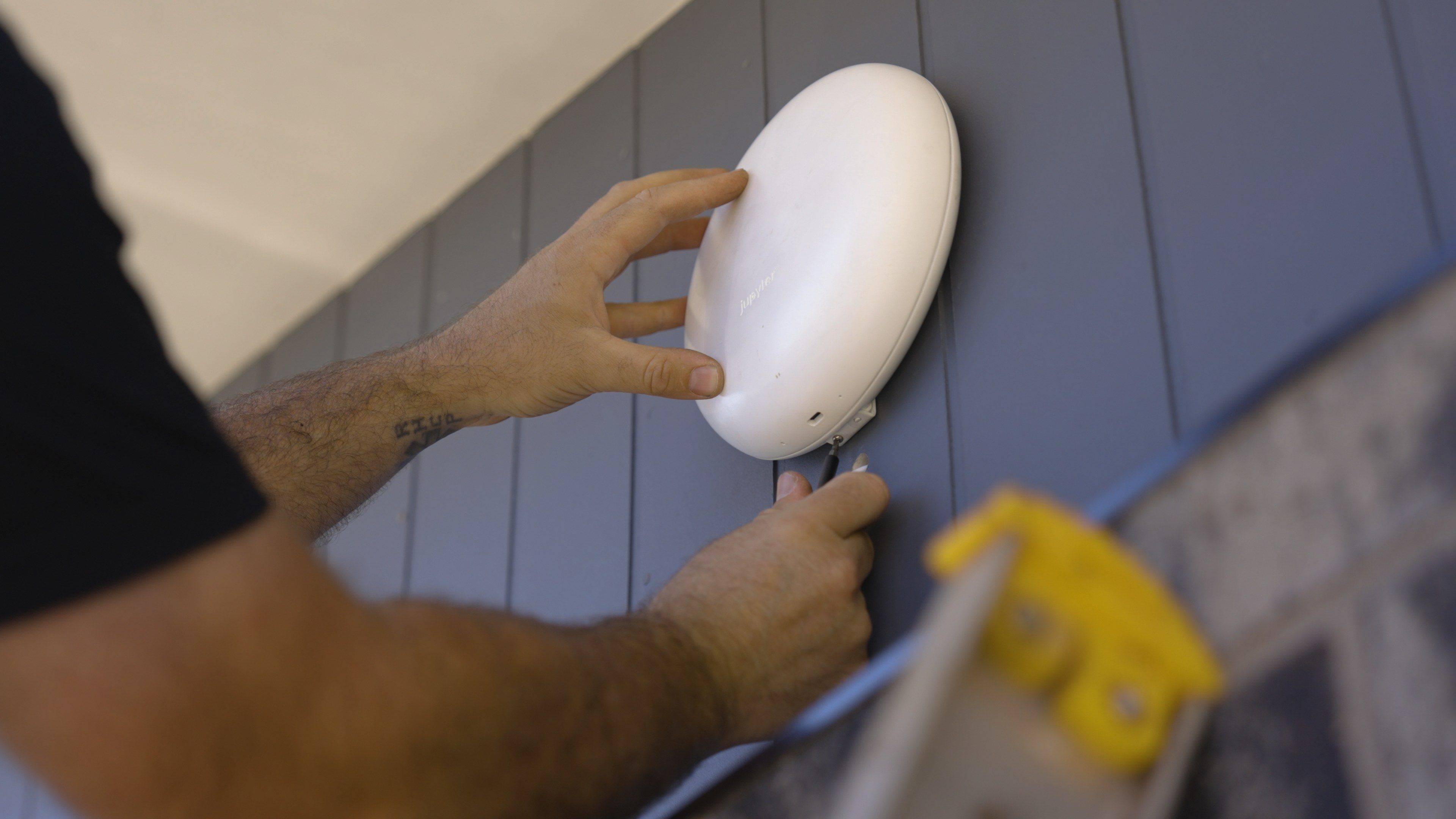 Installing the Outdoor Halo